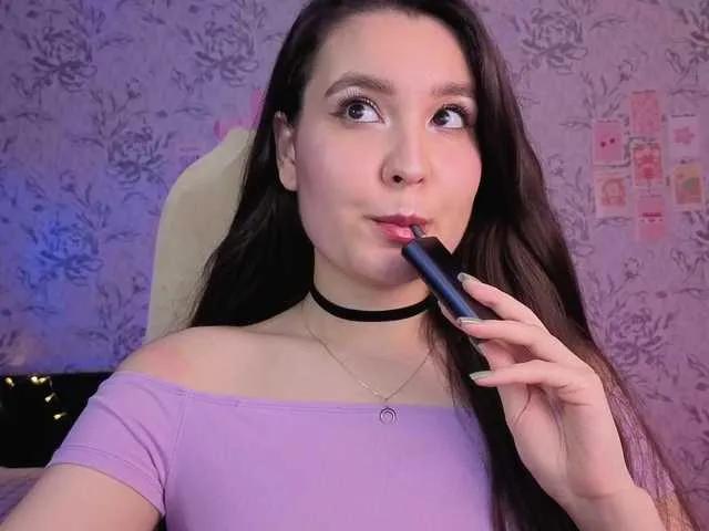 annie-fleur on BongaCams 