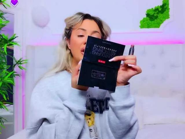 AriannaSins on BongaCams 