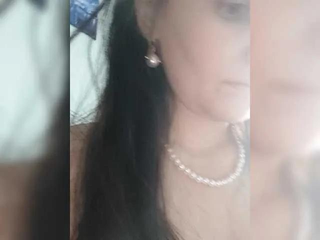 Caroline69 on BongaCams