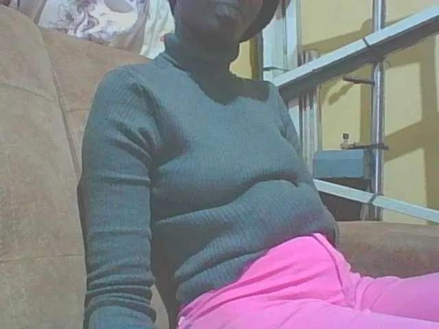 Dollybi1 on BongaCams 