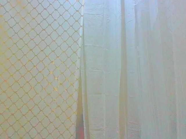 Dollybi1 on BongaCams 