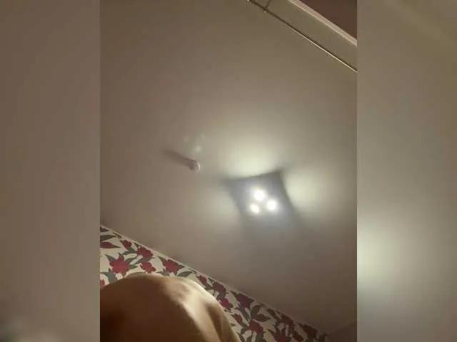 elegancycouple on BongaCams
