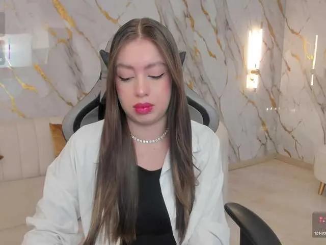 EllaClark on BongaCams 