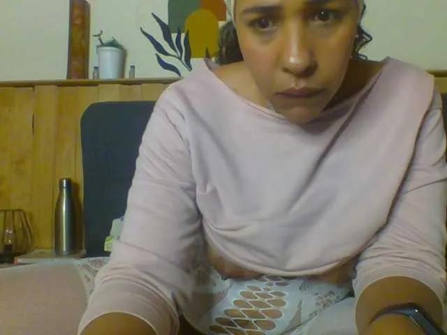 Ivonne-collins33 on BongaCams