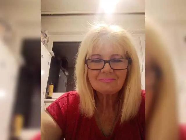 KASANDRABOLOSHKA on BongaCams 