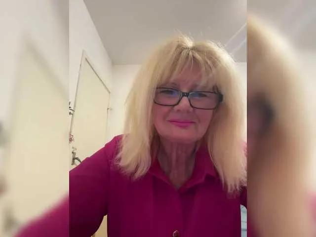 KASANDRABOLOSHKA on BongaCams 