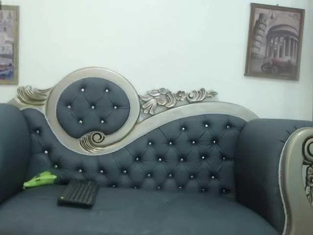 KataleyaStiward — Oil Tits 20 bouncing tits 25 Spit pussy 35 Salive Blowjob 40 1 Fingers pussy 50   @latina @bigtits @bbw @curvy