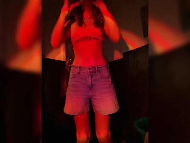 KinaMoonLove on BongaCams