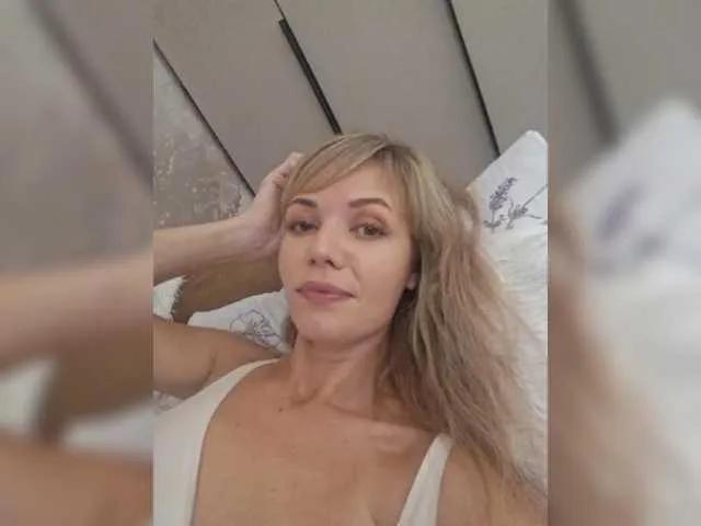 Kissz on BongaCams 