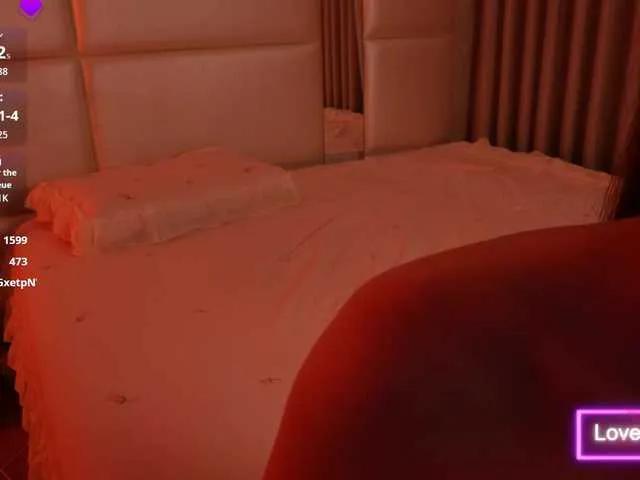 LilyColins on BongaCams 