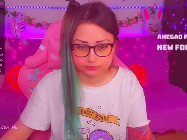 LittleKitsune on BongaCams 