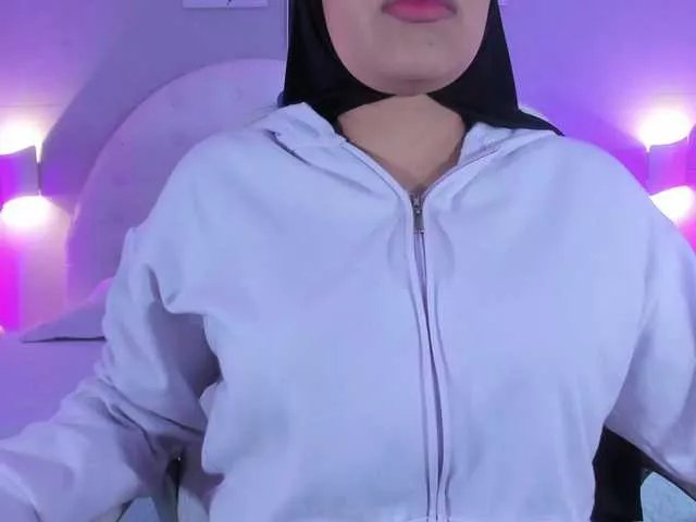 mhia-paris on BongaCams