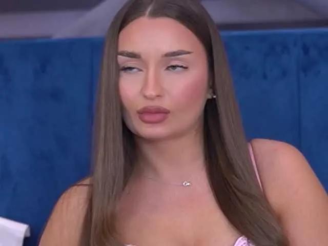 MillaSerene on BongaCams 