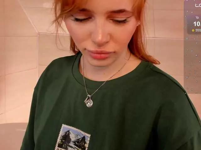 MissRedFox on BongaCams 