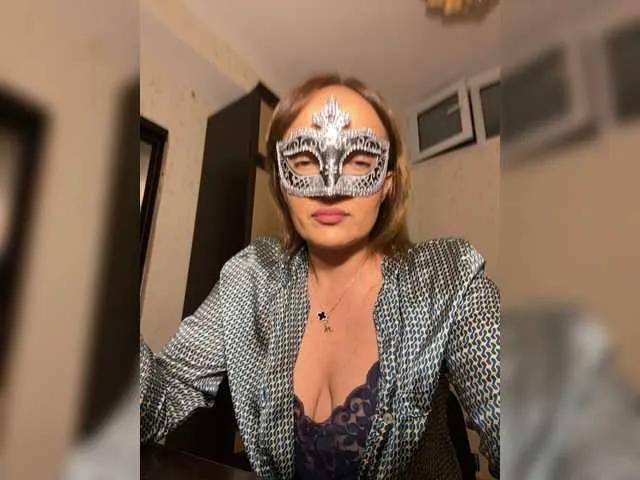 molly-38 on BongaCams