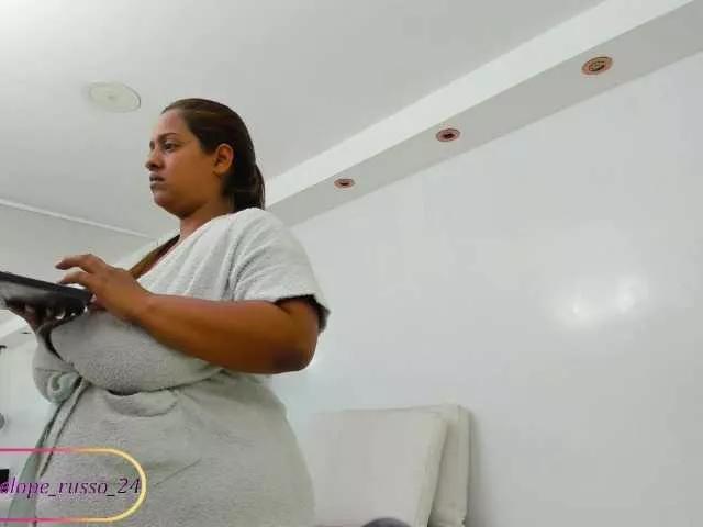 PenelopeRusso on BongaCams 