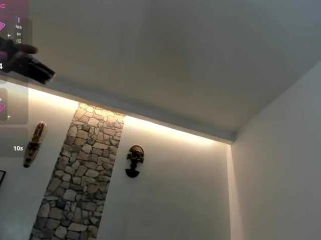 PIINK-2025 on BongaCams 