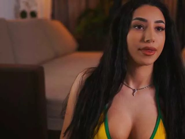 RamiraRowa on BongaCams