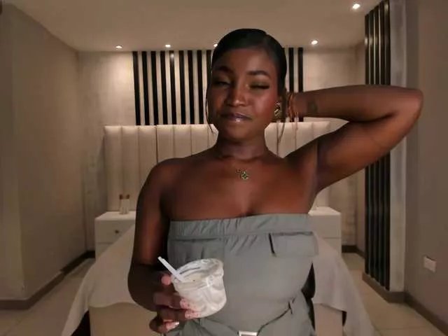 SavannahStorm on BongaCams