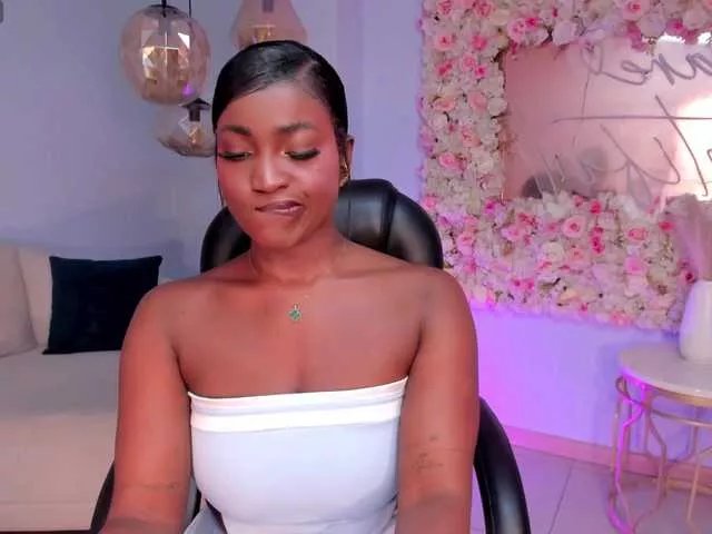 SavannahStorm on BongaCams