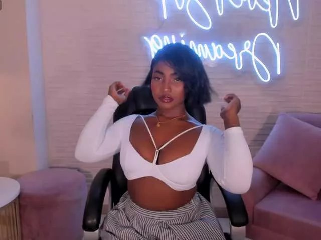 SavannahStorm on BongaCams