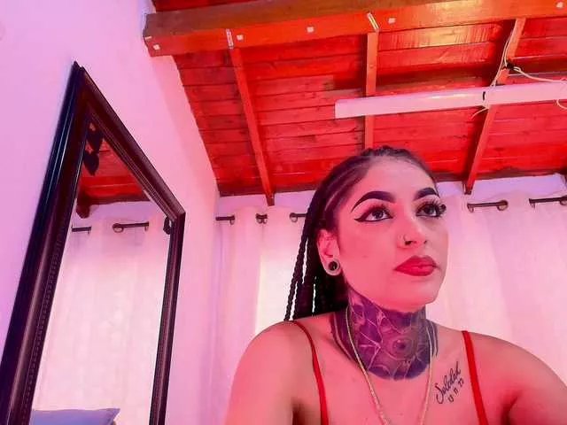 sexy-danna — Help me meet my goal for the day guys  @total  500 tokens