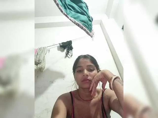 Tunnidelhi on BongaCams 