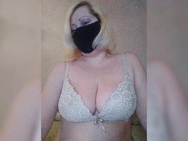 yana38a on BongaCams 