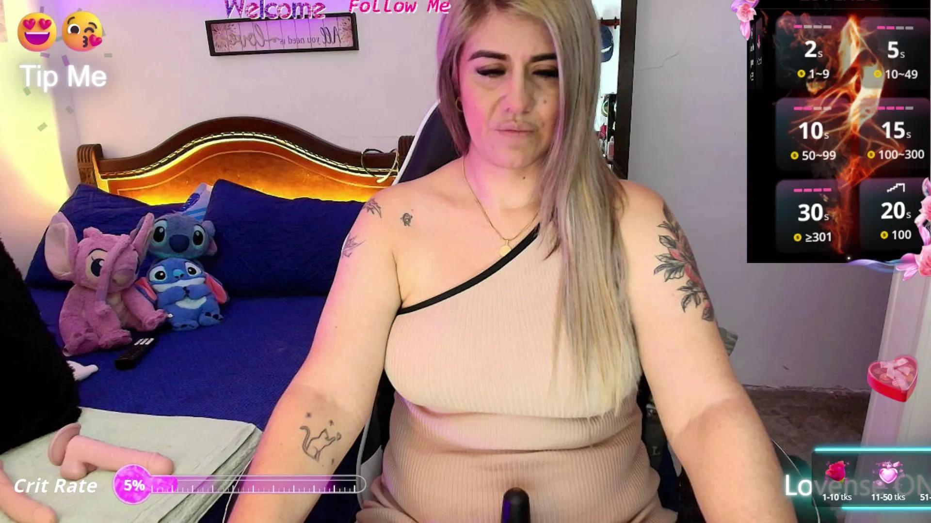 aamanda_Queen_ on Cam4 