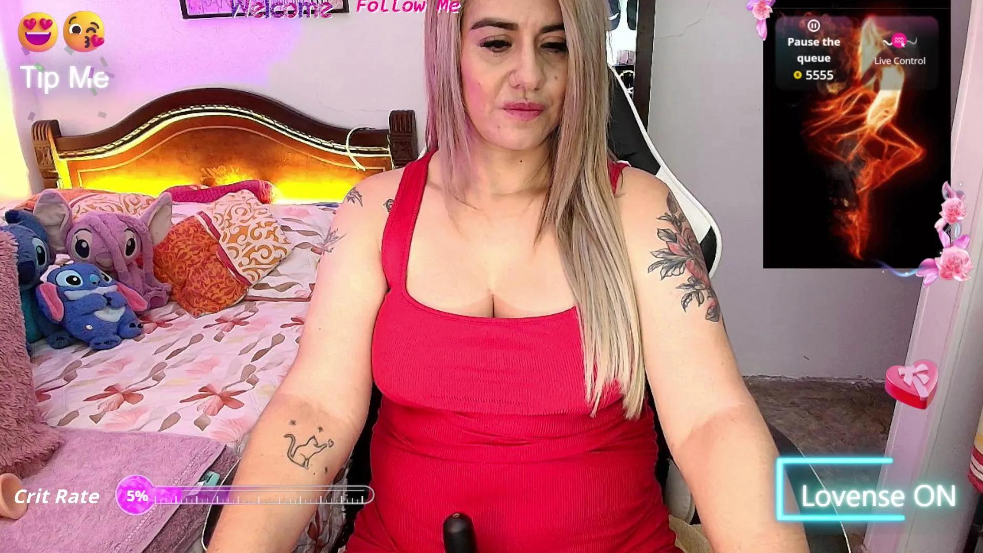 aamanda_Queen_ on Cam4 