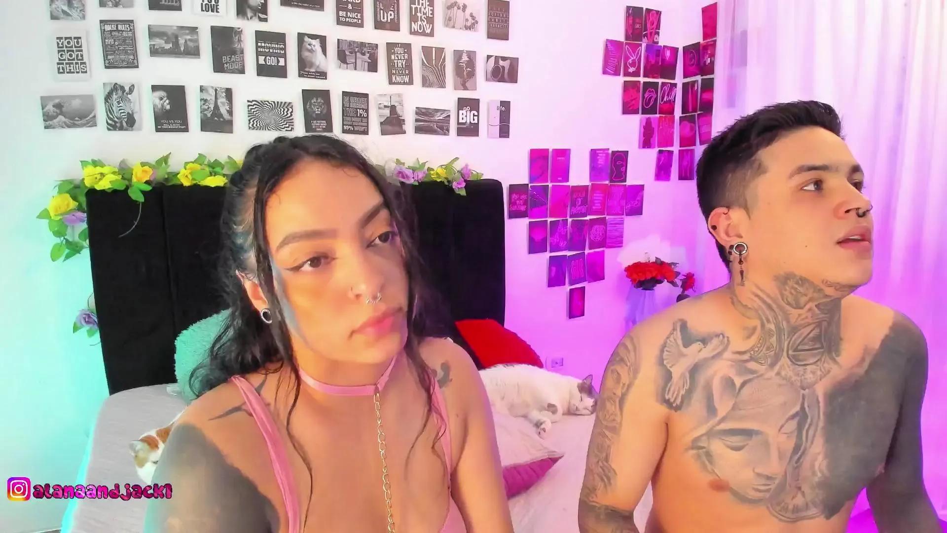 Alana_and_Jack on Cam4 