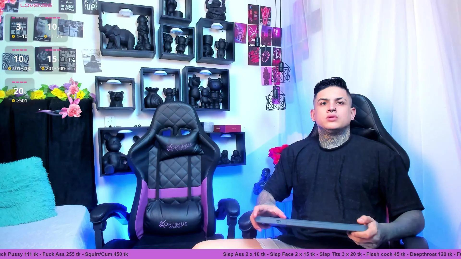 Alana_and_Jack on Cam4 