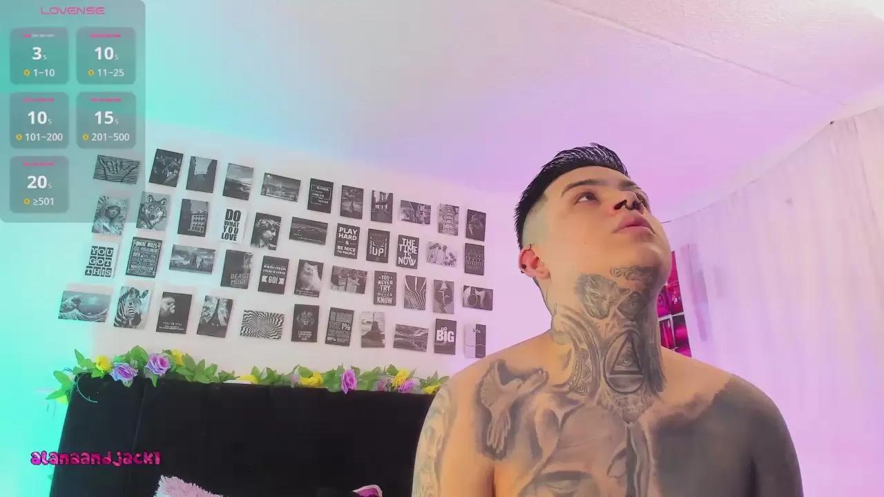 Alana_and_Jack on Cam4 