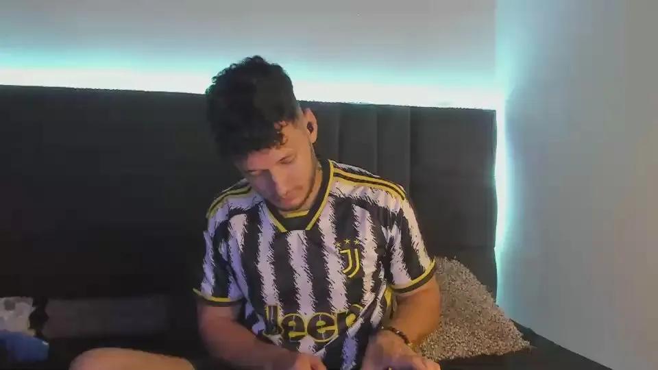 alejandro2x on Cam4