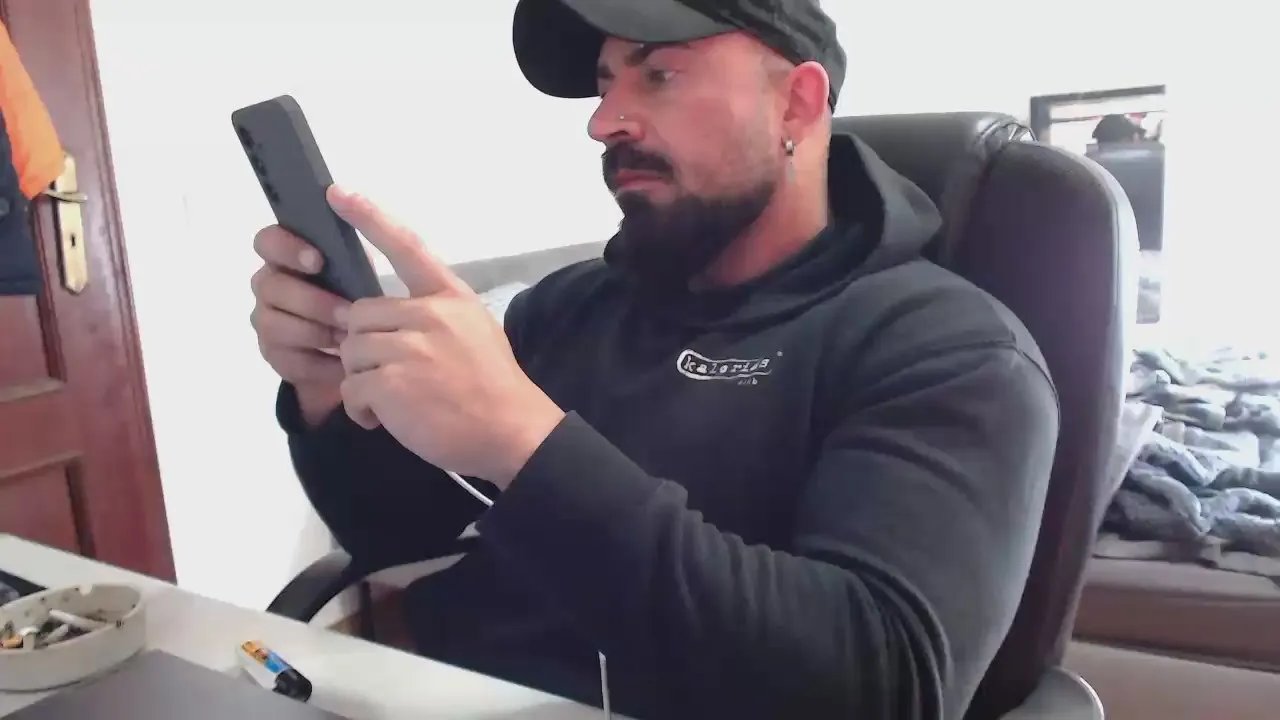 andrecampos87 on Cam4