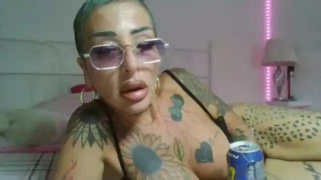 ASSERINA on Cam4