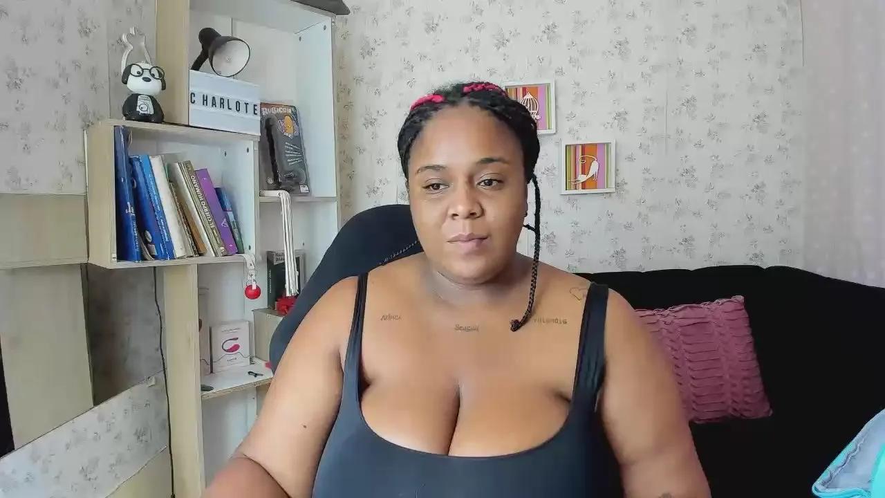 bbw_charlotee on Cam4 