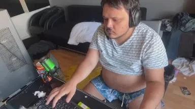 Bebemickey75 on Cam4 