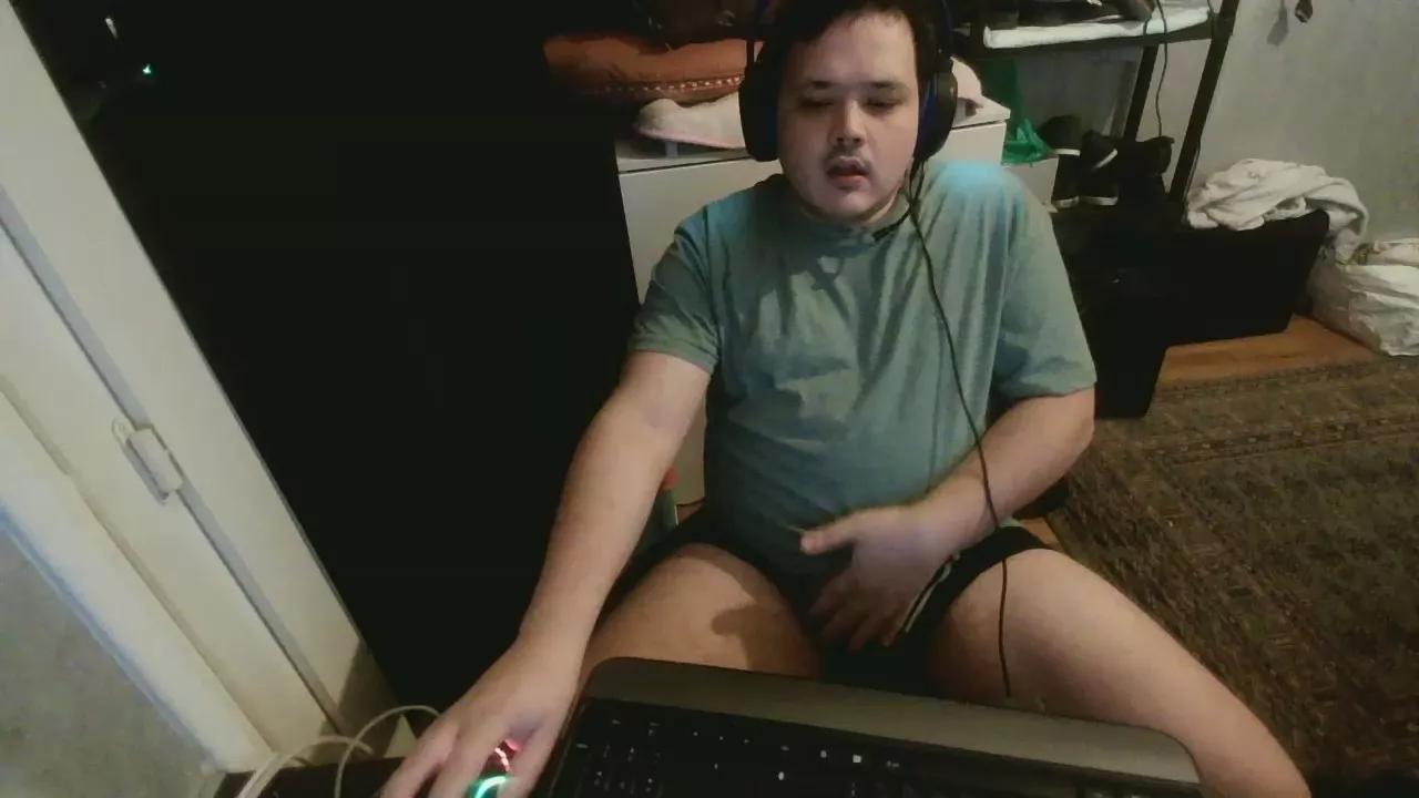 Bebemickey75 on Cam4 