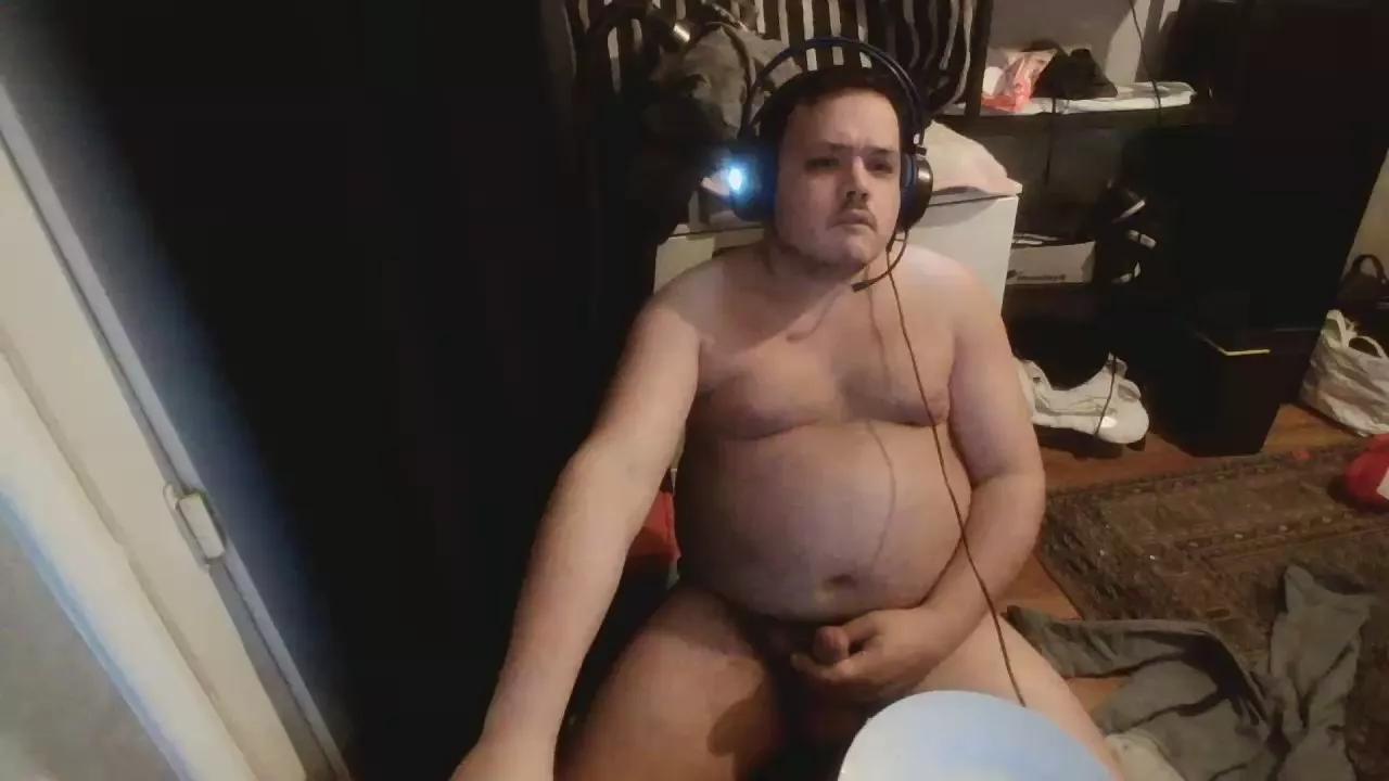 Bebemickey75 on Cam4 
