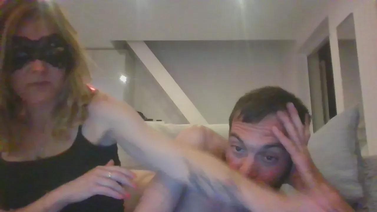 Bellemasquer on Cam4 