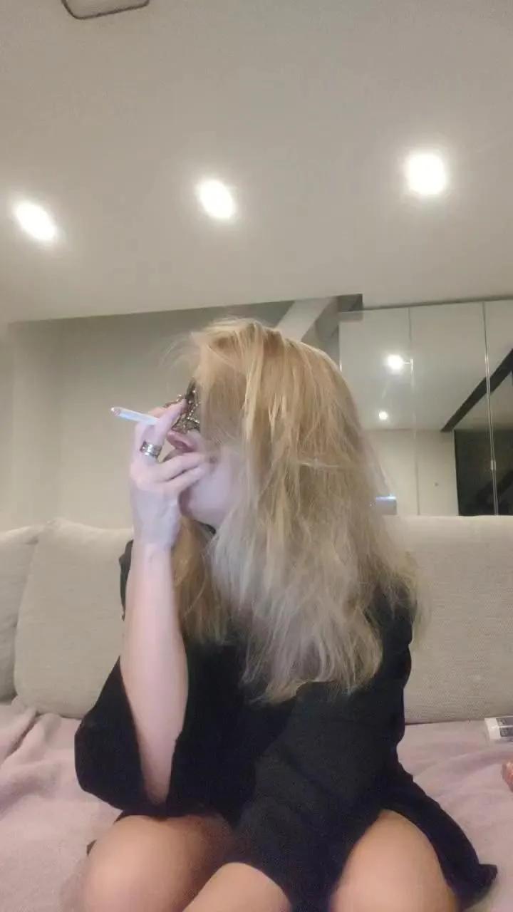 Bellemasquer on Cam4 