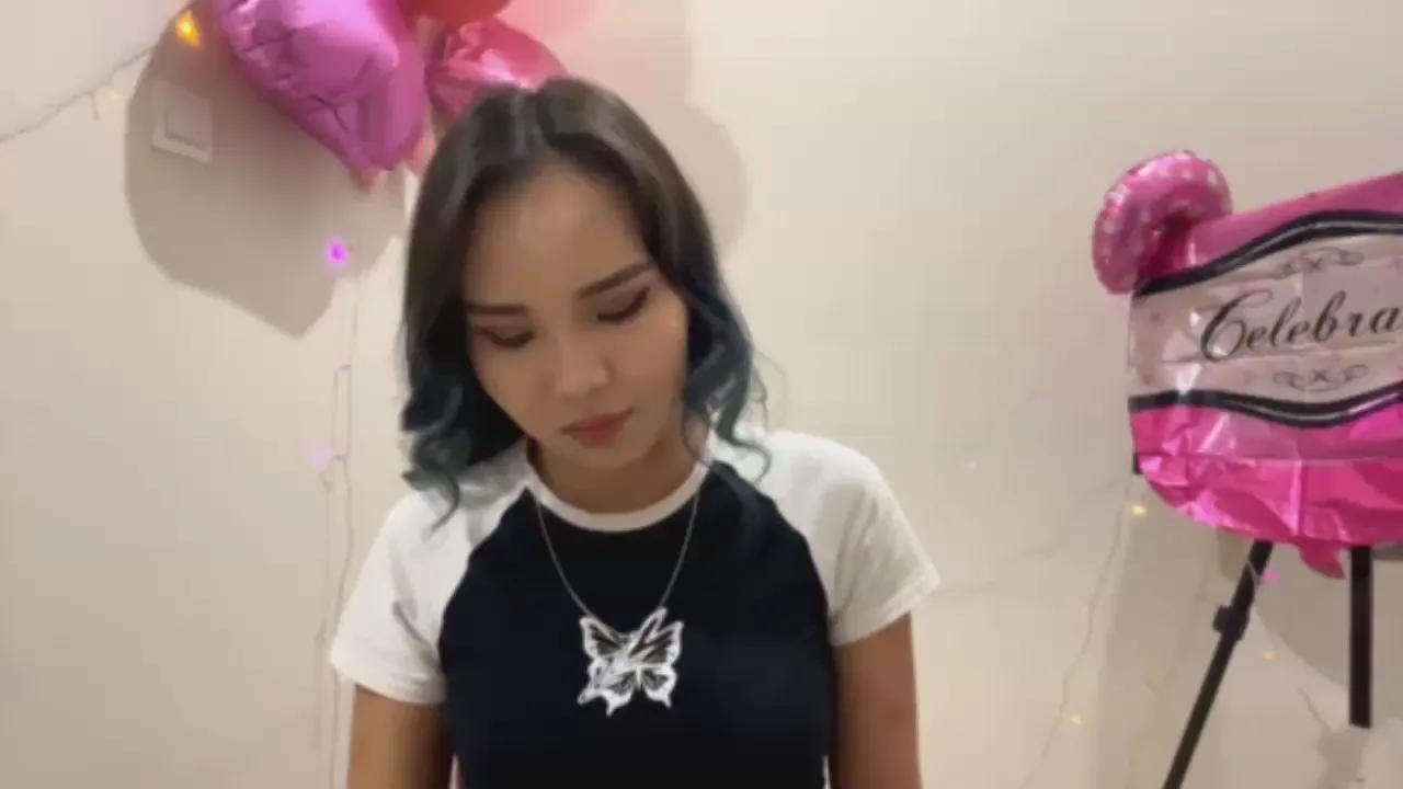 BettieMacoreno on Cam4 