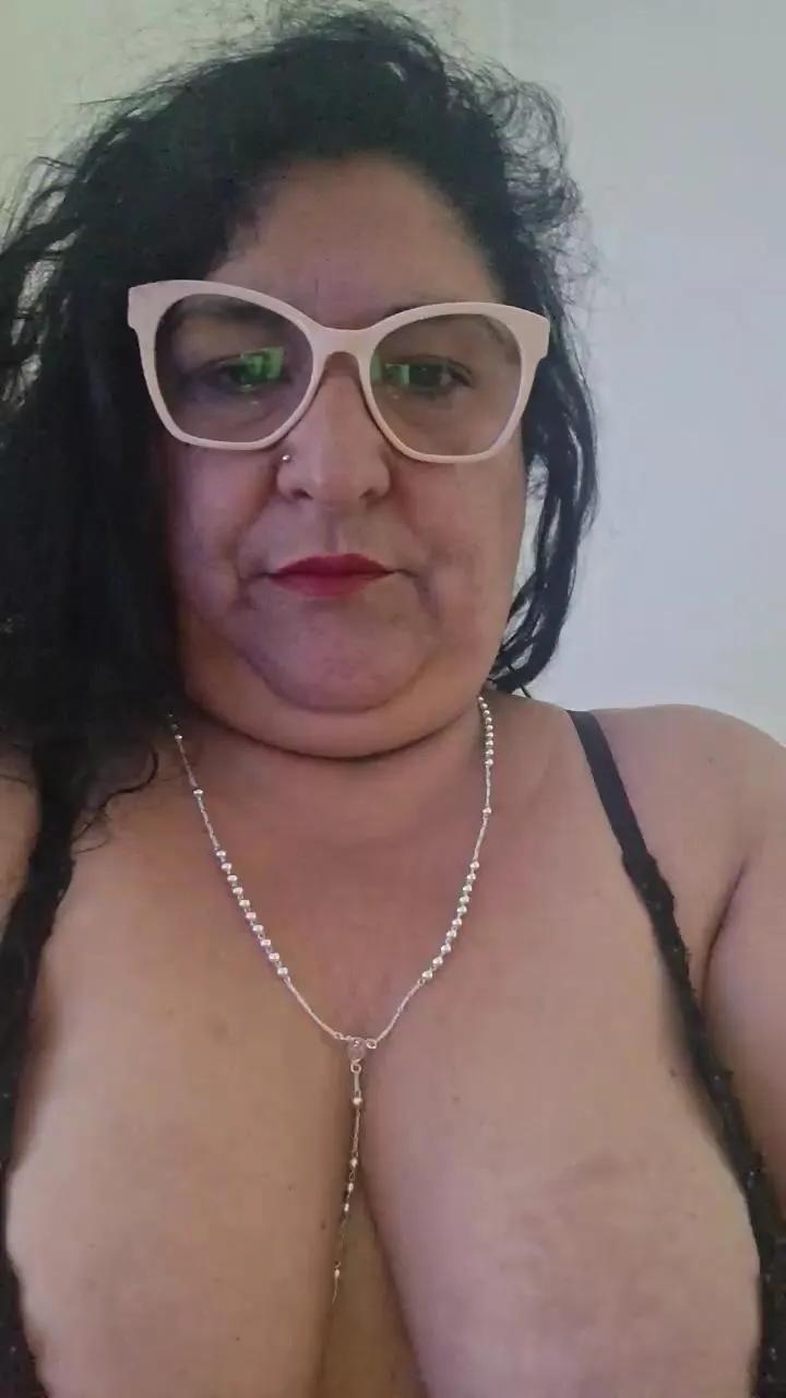 Caritovivi on Cam4