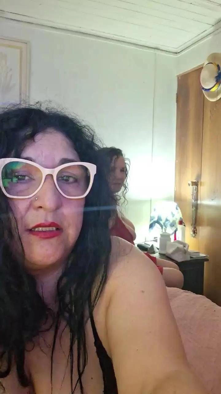 Caritovivi on Cam4