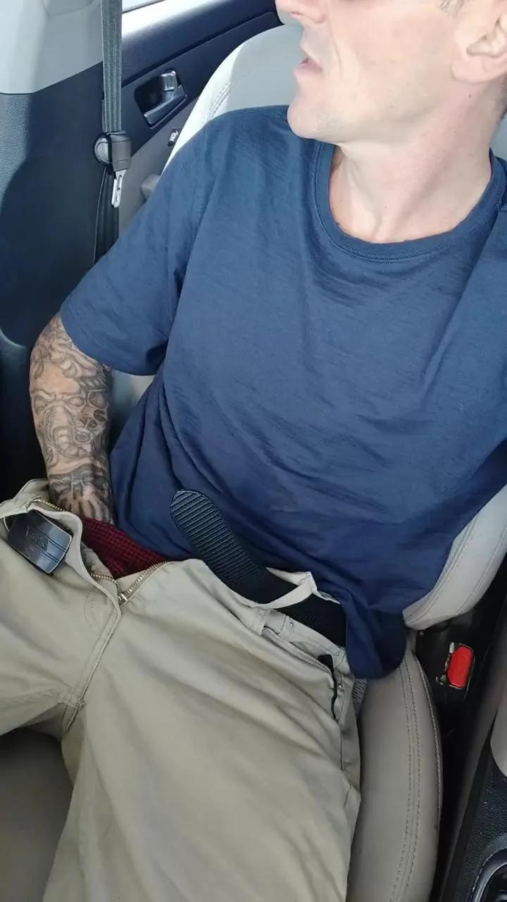 Charles267306 on Cam4