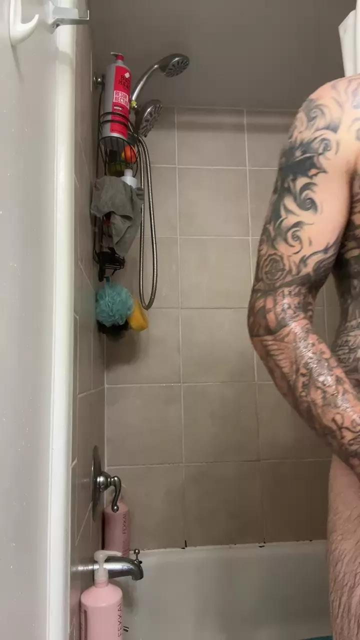 DaddyDick069 on Cam4 