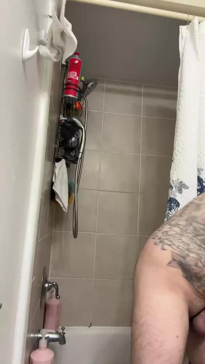 DaddyDick069 on Cam4 