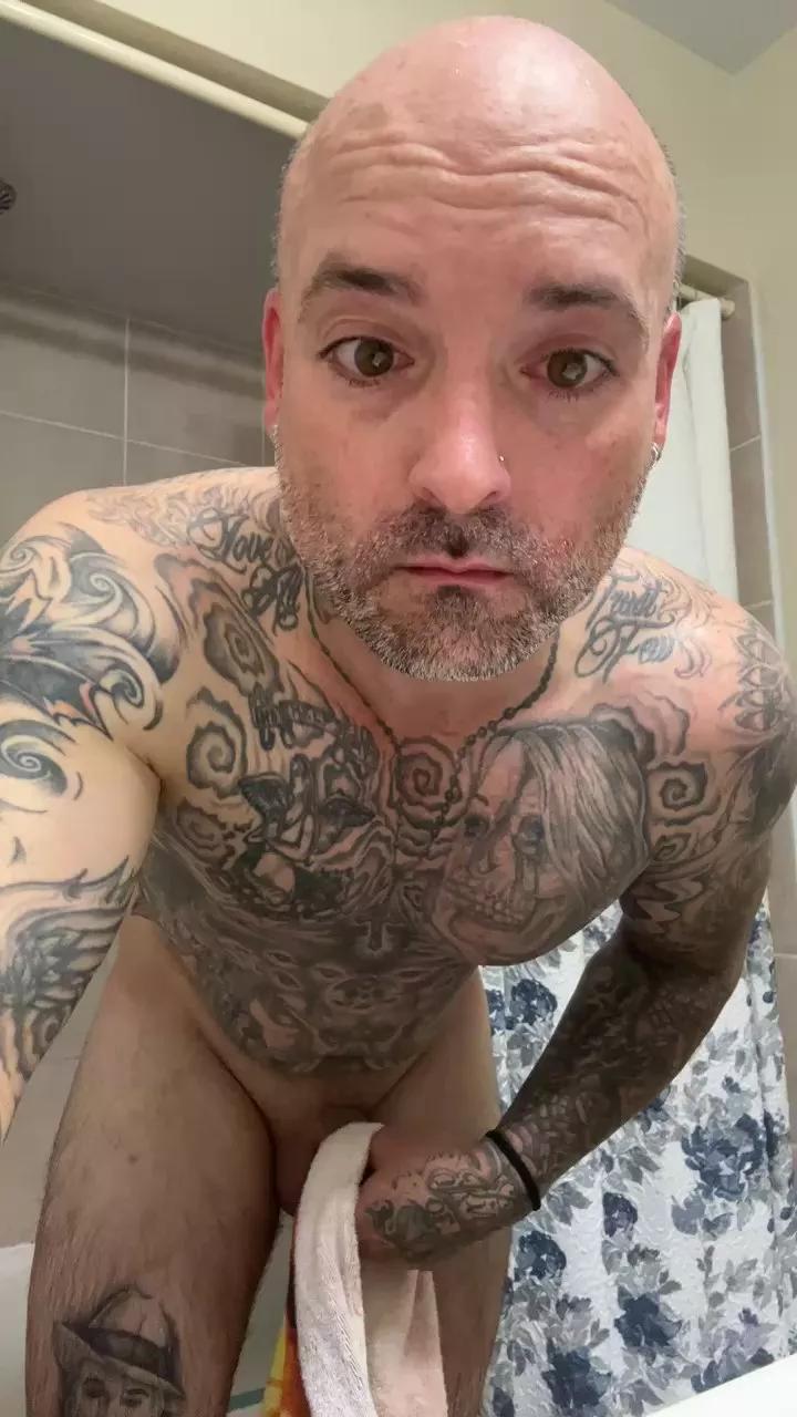 DaddyDick069 on Cam4 