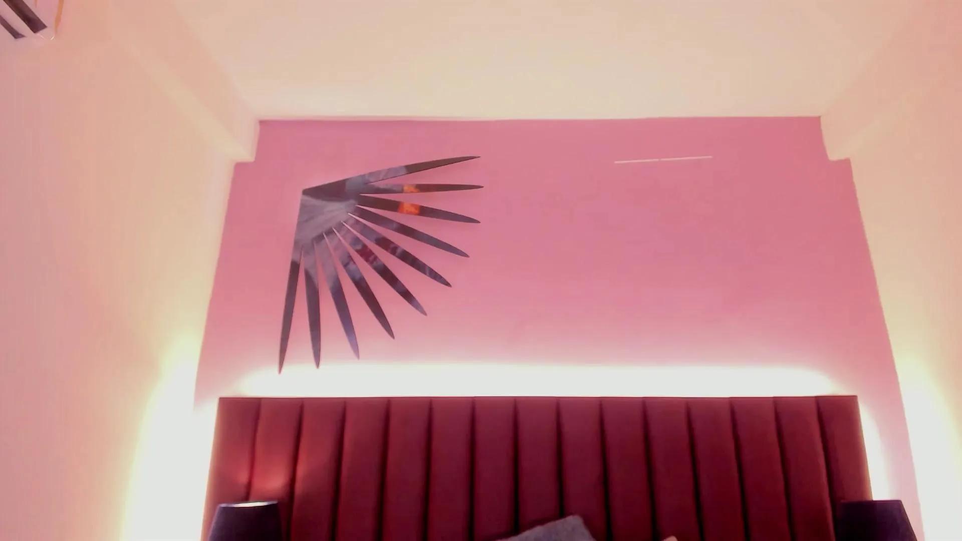 Elly_Miller on Cam4 